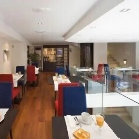 Arena Hotel